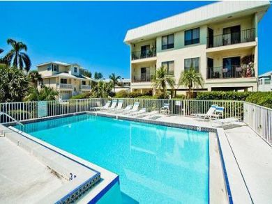 BAYFRONT ANNA MARIA CONDO RENTAL